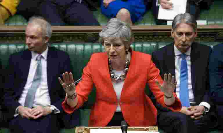 在英国PM Theresa上的压力建立可能会宣布退出计划