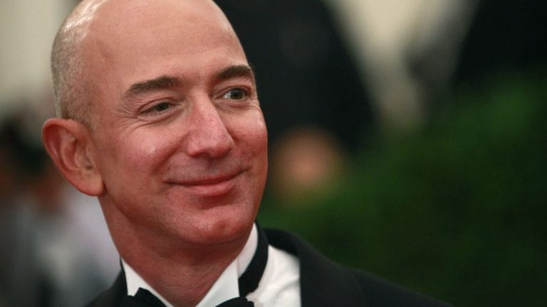 Jeff Bezos再次捐赠：看看他对慈善事业的主要贡献