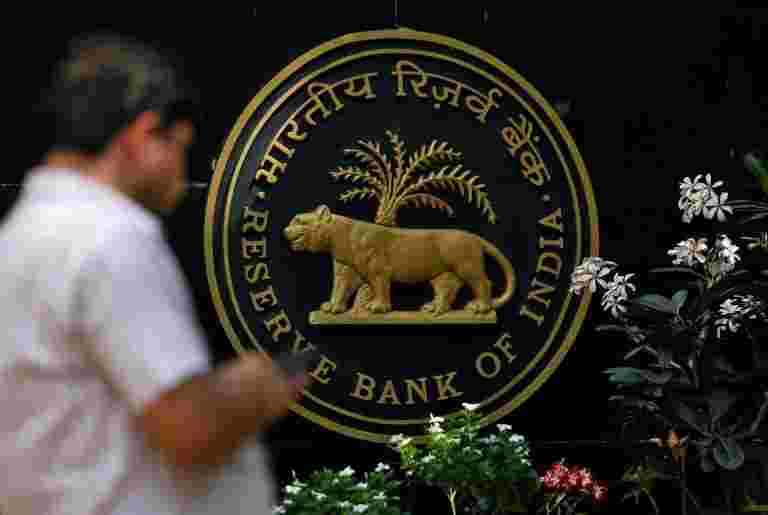 SBI Soumya Kanti Ghosh表示，RBI可能会在12月的政策中举行利率