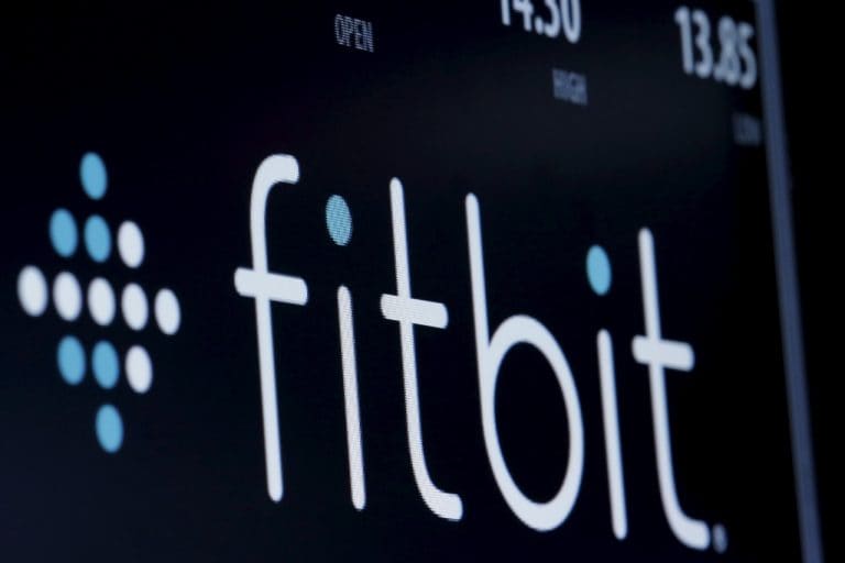 Fitbit推出了较低成本的健身器件来打击三星，苹果