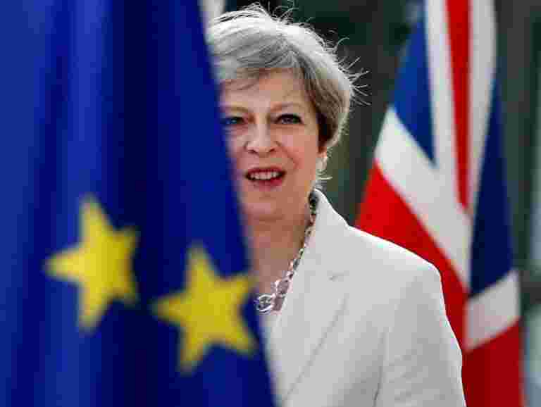 欧盟谈判代表，理事会首席告诉英国的Theresa可能：没有重新谈判
