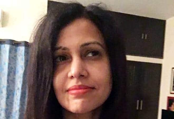 NDTV的临时首席执行官Suparna Singh在CBI Books Prannoy Roy之后辞职，其他用于涉嫌FDI规范的违规行为