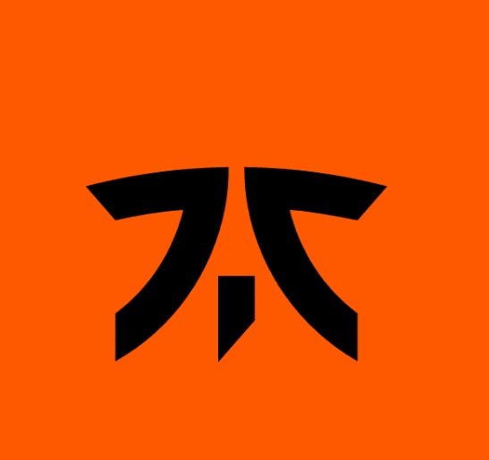 Pocket Aces&apos;Oco和Fnatic Signs长期战略联盟，用于Esports内容