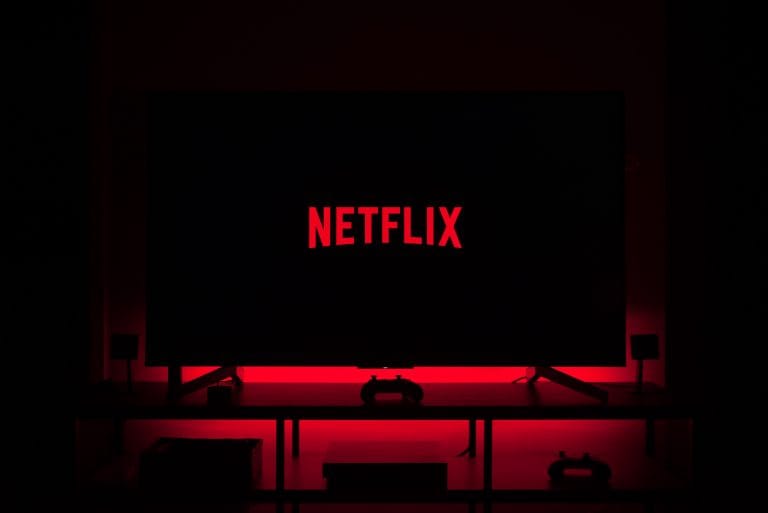 从Karan Johar的Ajeeb Daastaan​​s到Mani Ratnam的Navarasa，Netflix推出了41个新标题