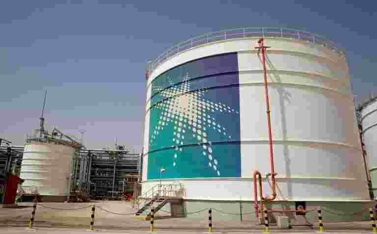 沙特阿美公司据报道，恢复了比预期更早的石油产量