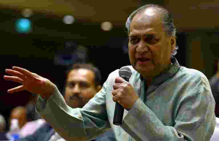 Rahul Bajaj将从执行角色下降，仍然是Bajaj Auto的非执行主席