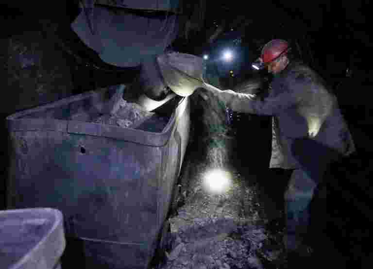 更快的煤矿运营减少进口;防止外汇支出：M Nagaraju.