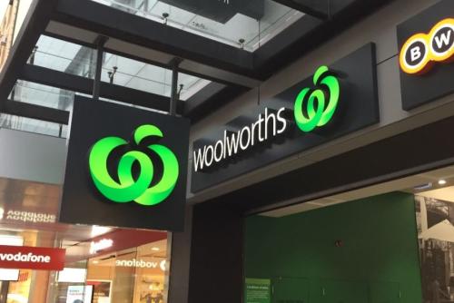 为什么Woolworths和这些ASX股票刚刚涨至52周高点