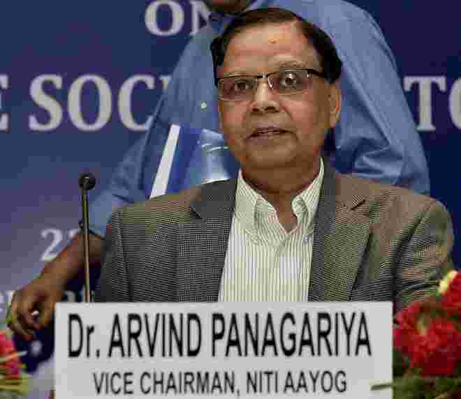 Niti Aayog的Arvind Panagariya表示，印度的放缓触底;经济需要开放10％的增长