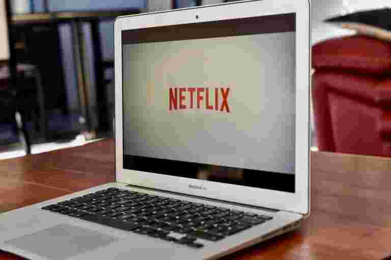 Netflix Binge-Watching如何改变您的世界观