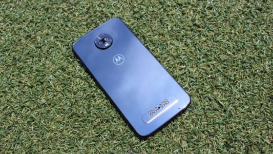 Moto Z3玩拆箱和游览