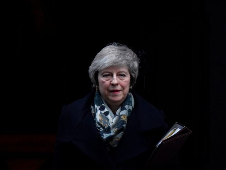 Theresa可能会增加两周的Brexit来自英国立法者