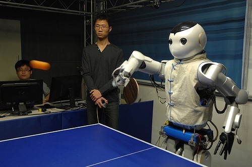 这种乒乓机器人告诉我们有关人机交互下一阶段的信息