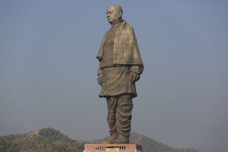 古吉拉特邦的统一雕像每天看到15,000名游客，超过自由女神病的脚步