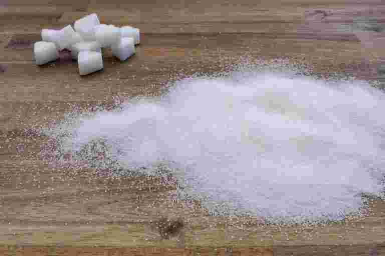 糖产出在17.68毫升10月17日1月17.68％：伊玛斯