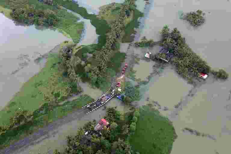 喀拉拉邦洪水：Chennithala要求探测器没有提醒，坝百叶窗打开