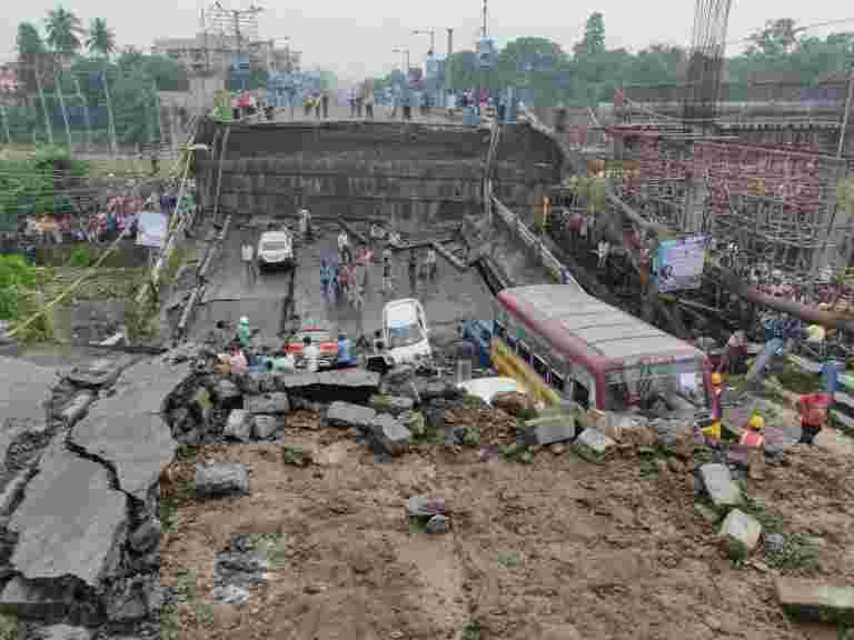 Kolkata Bridge Collapse网站上没有施工工作，官员说