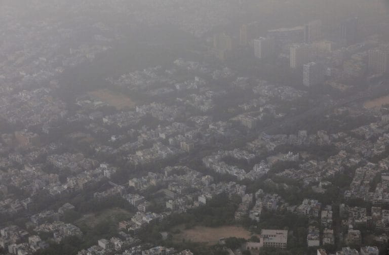 德里空气污染：紧急计划从星期一开始踢