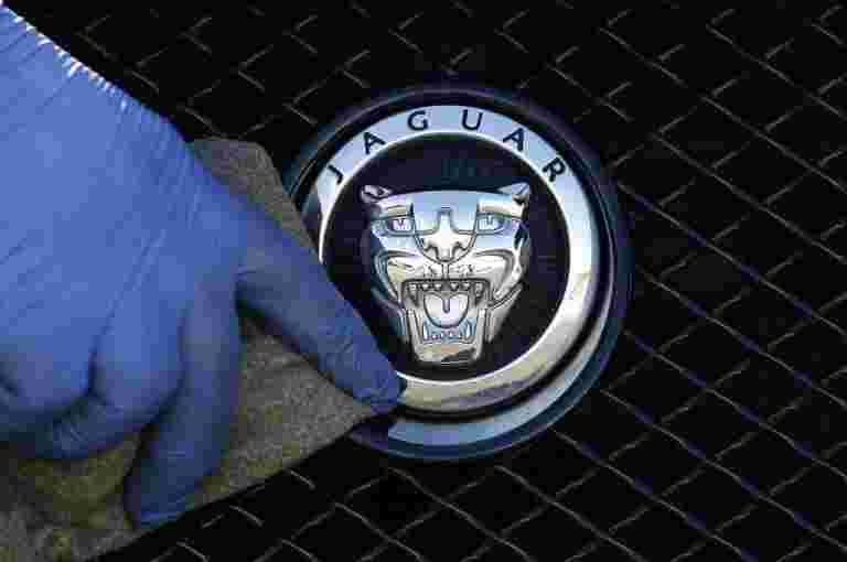 Jaguar到2025年乘坐100％绿色，作为JLR&apos;Reimagine战略&apos;的一部分